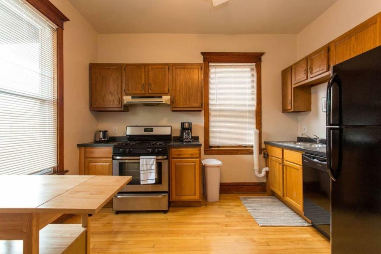 Апартаменти Wrigley Oasis! Steps From The Field! - 3Bd 1Ba Чикаго Екстер'єр фото